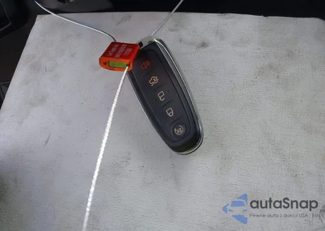 2013 Ford Focus Titanium z USA, uszkodzony, nr VIN 1FADP3N2XDL209491